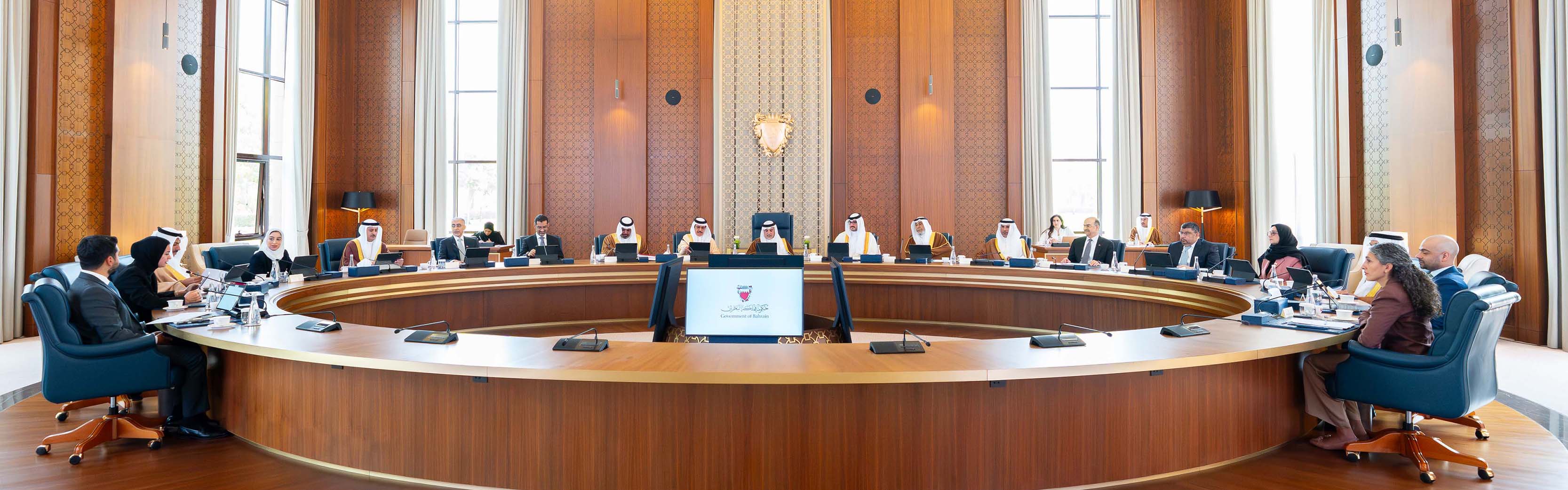 سمو ولي العهد رئيس مجلس الوزراء يترأس الاجتماع الاعتيادي الأسبوعي لمجلس الوزراء